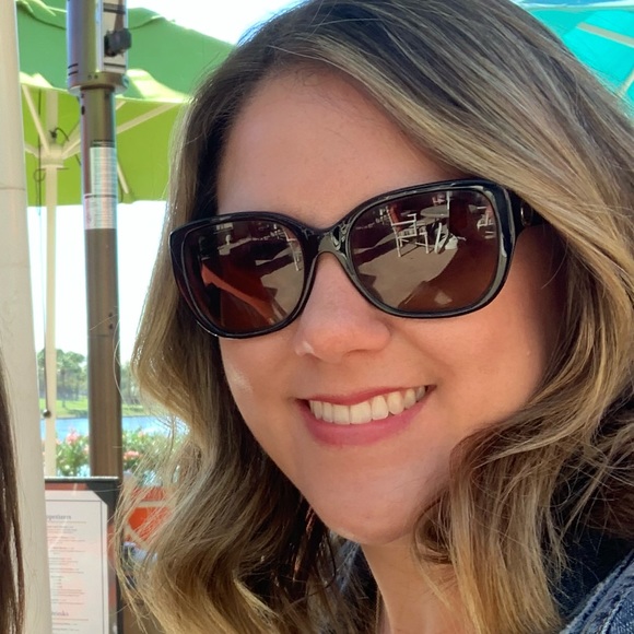 Meet your Posher, Janette - Picture 1 of 1